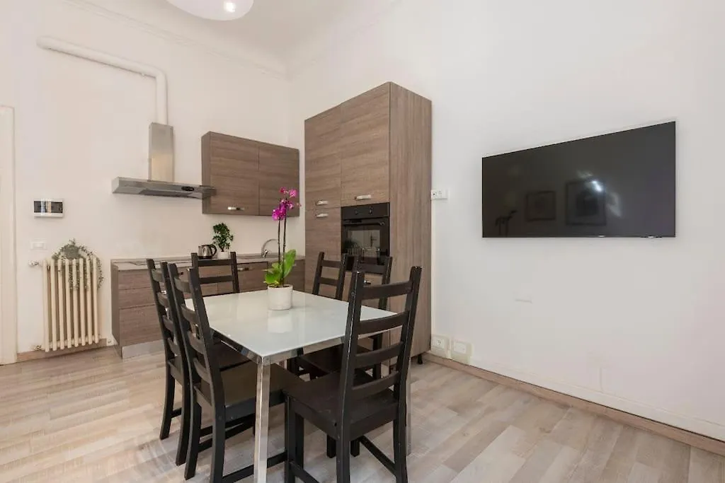 Apartments Florence-4 Bedroom In Pellicceria Włochy
