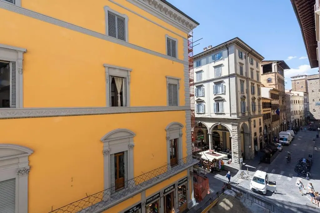 Apartments Florence-4 Bedroom In Pellicceria  Florencja