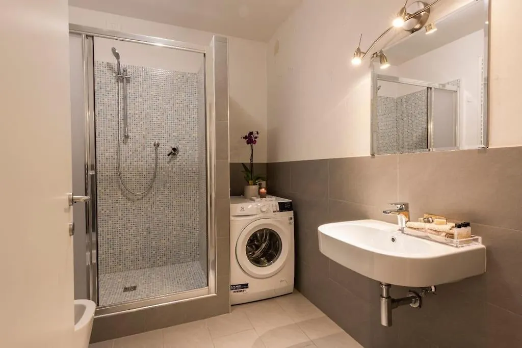 Apartments Florence-4 Bedroom In Pellicceria Włochy