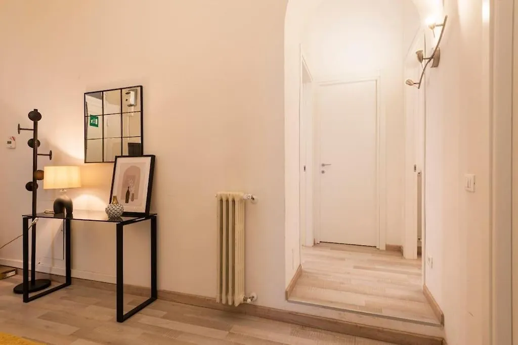 Apartments Florence-4 Bedroom In Pellicceria Włochy